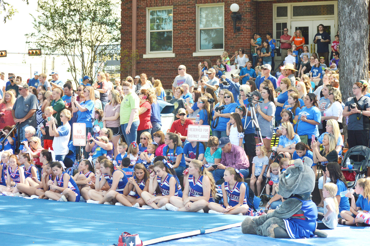 There was a great crowd ready for the homecoming pep rally on the north side of the courthouse Friday afternoon in Quitman.