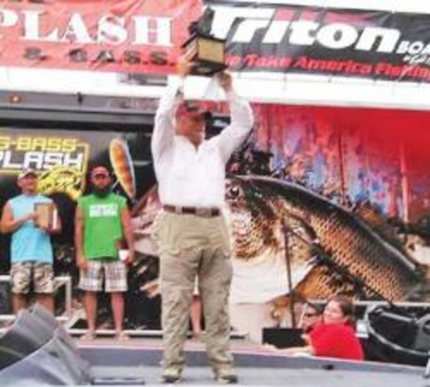 Bubba Sadler, Gladewater, won the Big Bass Splash top honors, this weekend at Lake Fork with a catch of 9.84 pound largemouth bass.